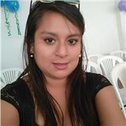 Soy profesora del área de comunición, enseño lectoescritura con buena didáctica y metodología